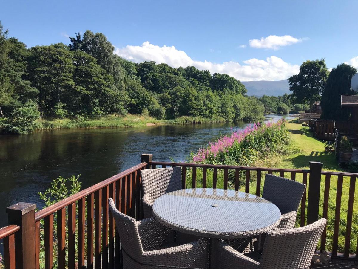Riverbank Lodge Aviemore Ngoại thất bức ảnh