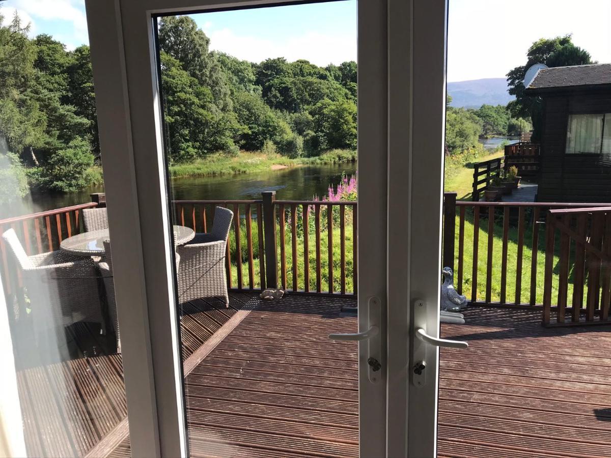 Riverbank Lodge Aviemore Ngoại thất bức ảnh